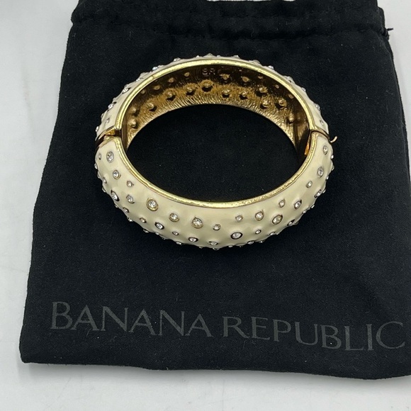 Banana Republic Cream Enamel Crystal Gold Hinge Women's Bangle - Picture 1 of 11